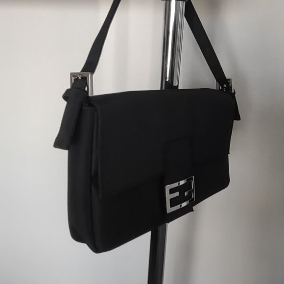 Black fabric clutch purse - Picture 3 of 5